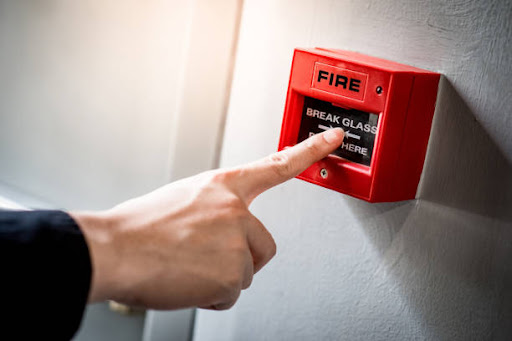 Key Regulations and Standards for Implementing Safety Fire Signs in Buildings